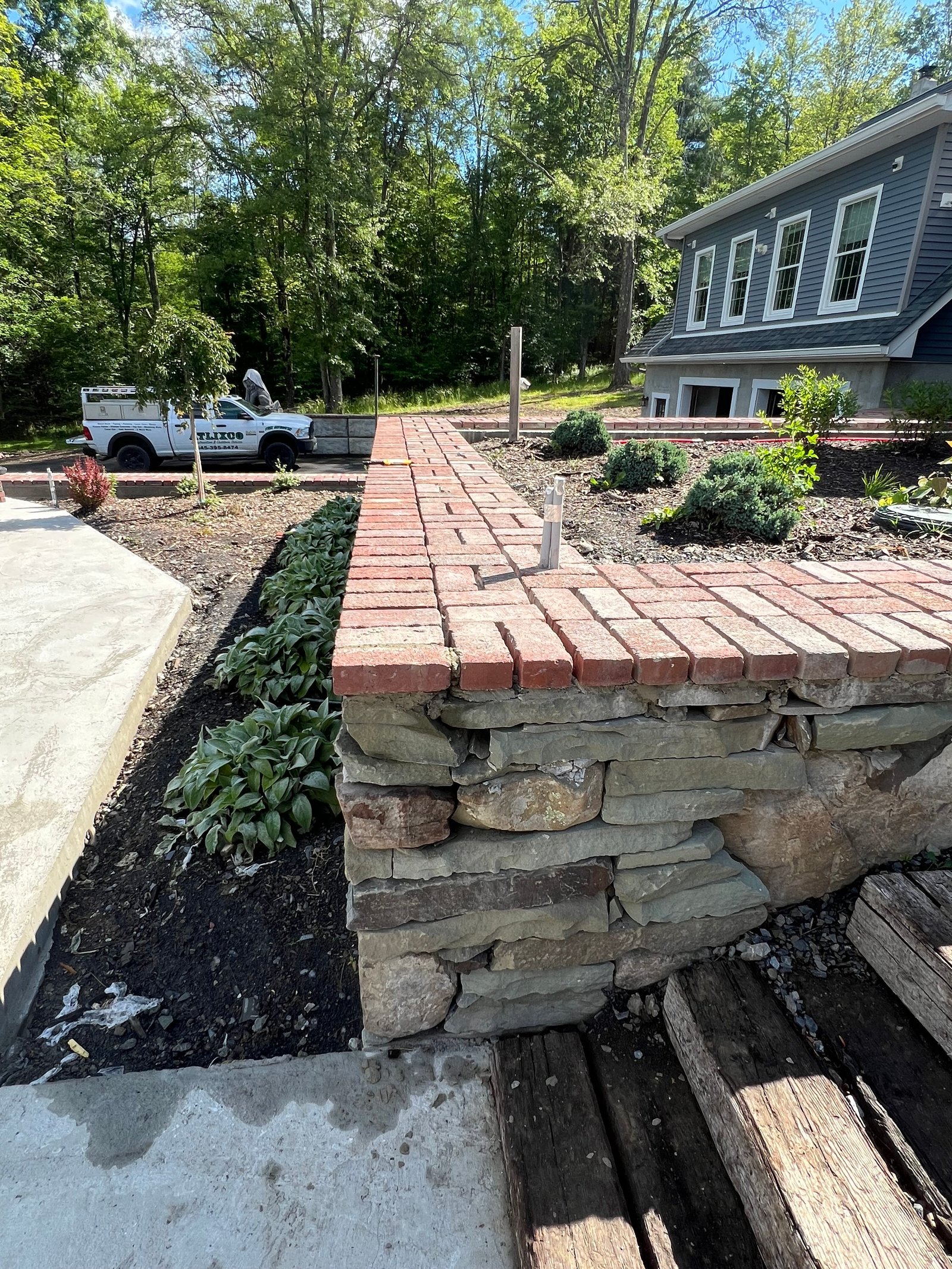 Landscape Cleanup & Curb Appeal
